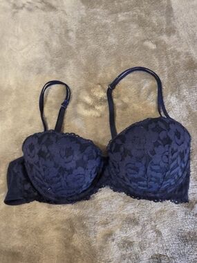 PINK Victoria's Secret Navy Lace Push-Up Bra